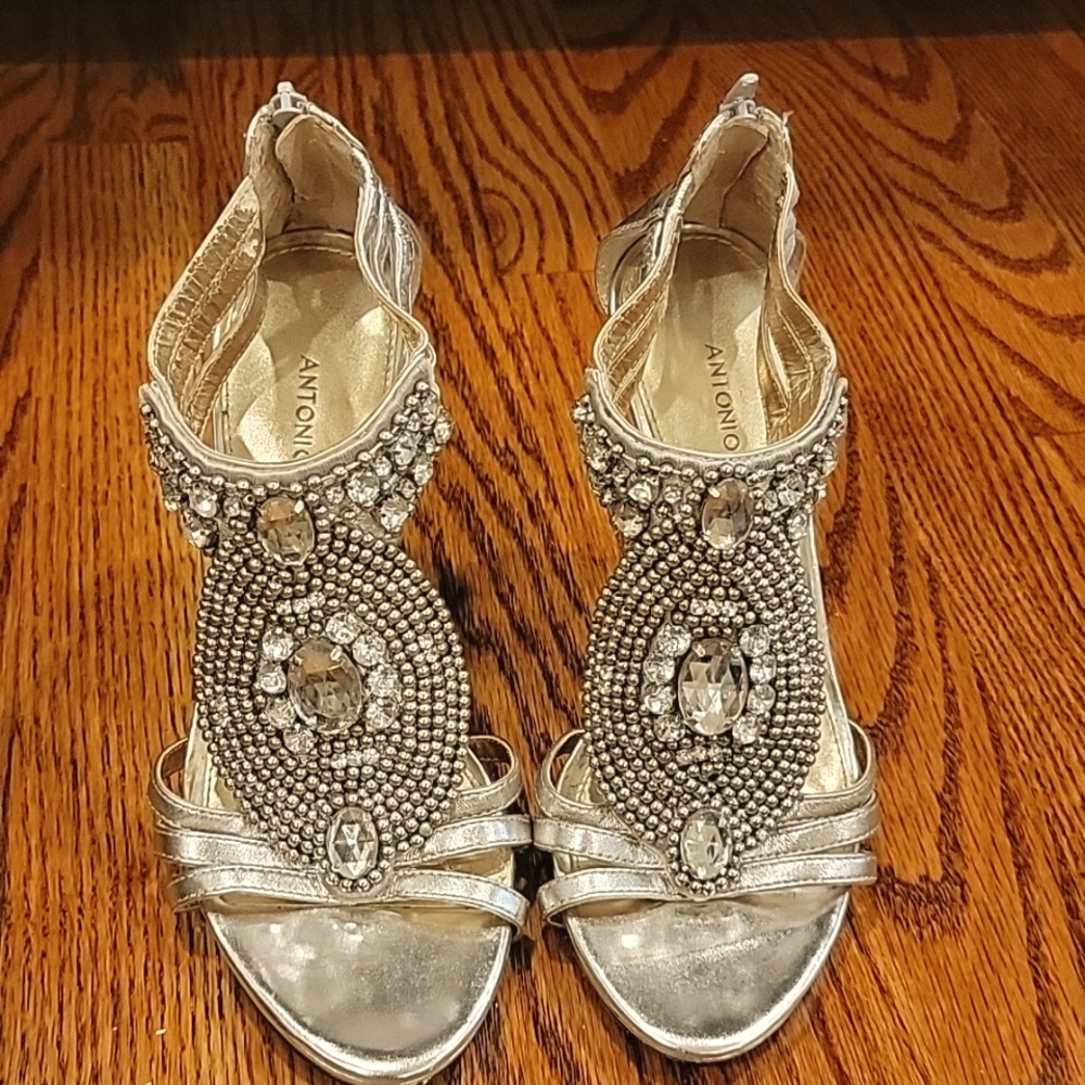 Antonio Melani heels